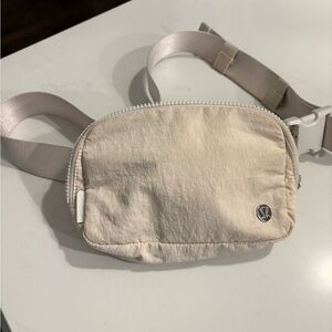 Lululemon athletica cream Everywhere Belt Bag